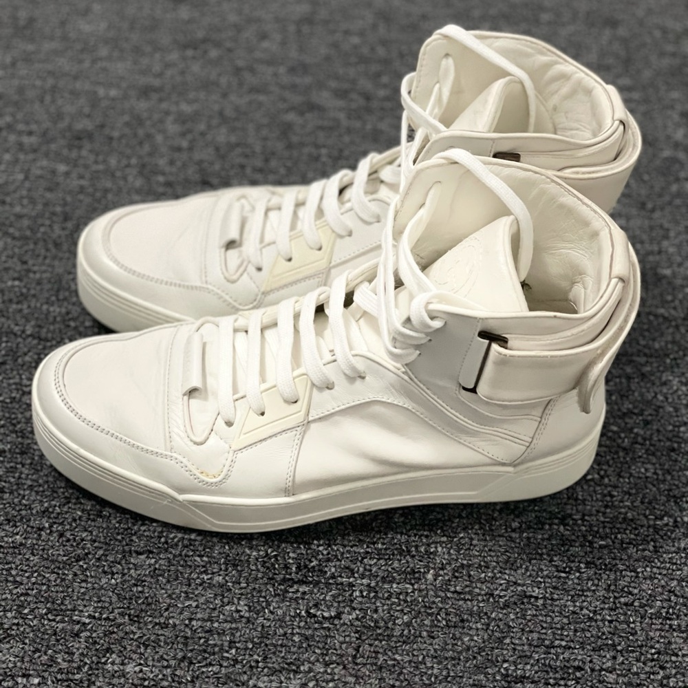 Authentic used Gucci High Top sneakers, size 8 Gucci, 9US